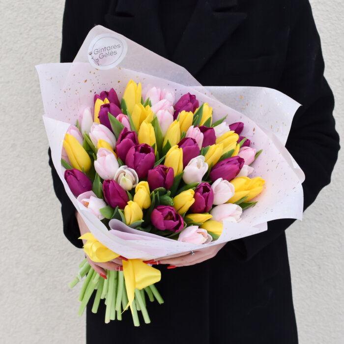 Flowers delivery in Vilnius Buy flowers online GintarėsGėlės