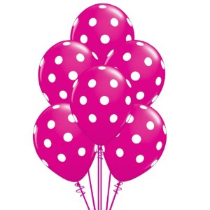Rožinis helio balionas su baltais taškeliais